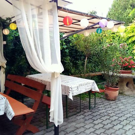 Burg Apartman Гюла Екстериор снимка