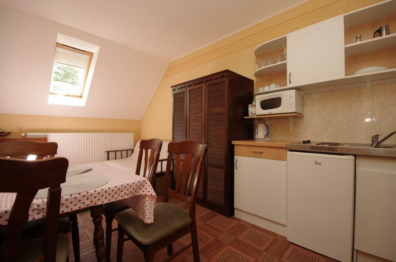 Burg Apartman Гюла Екстериор снимка